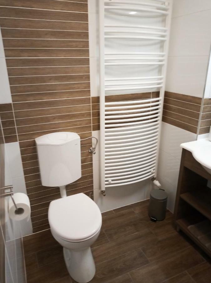 Valentina Apartman Appartement Eger Buitenkant foto
